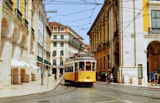 US tax guide for Americans living in Portugal